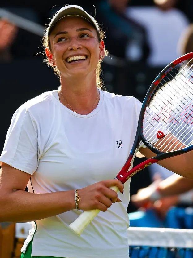 众多球迷和 众多球迷和