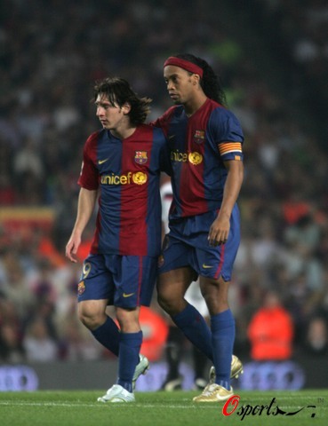 对他而言是 对他而言是