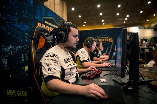 的严格训练 的严格训练