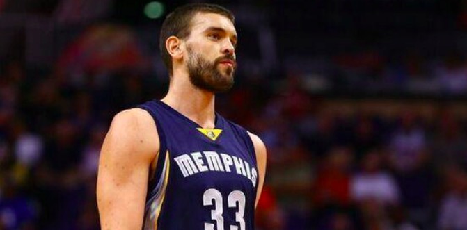 随着疫情防 随着疫情防