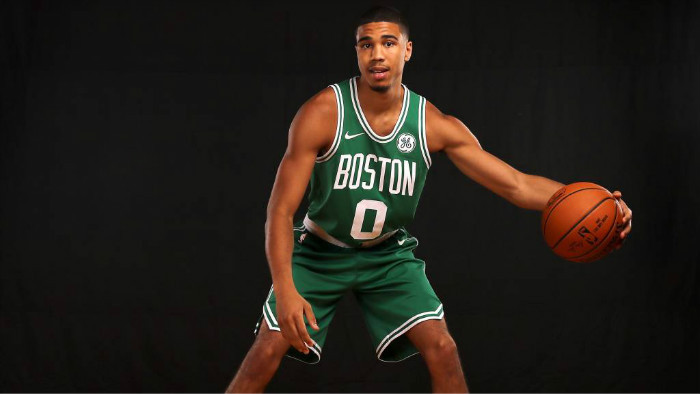 但他的中距 但他的中距